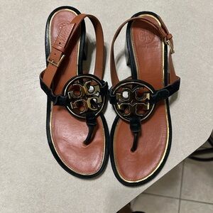 Women’s Tori Burch sandals. Size 7.5 medium.